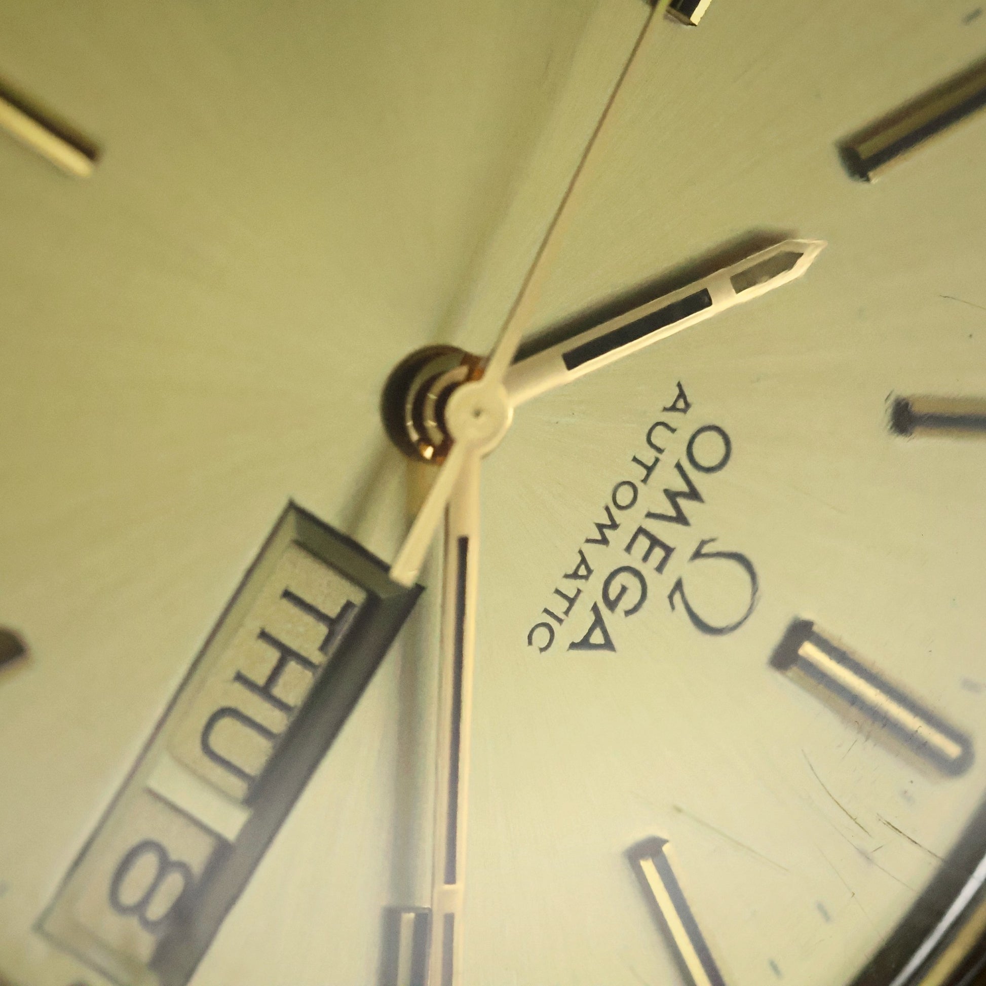 Omega Automatic Day-Date | Champagne Dial | Gold TV Case | 1978 Presentation Piece, view 7