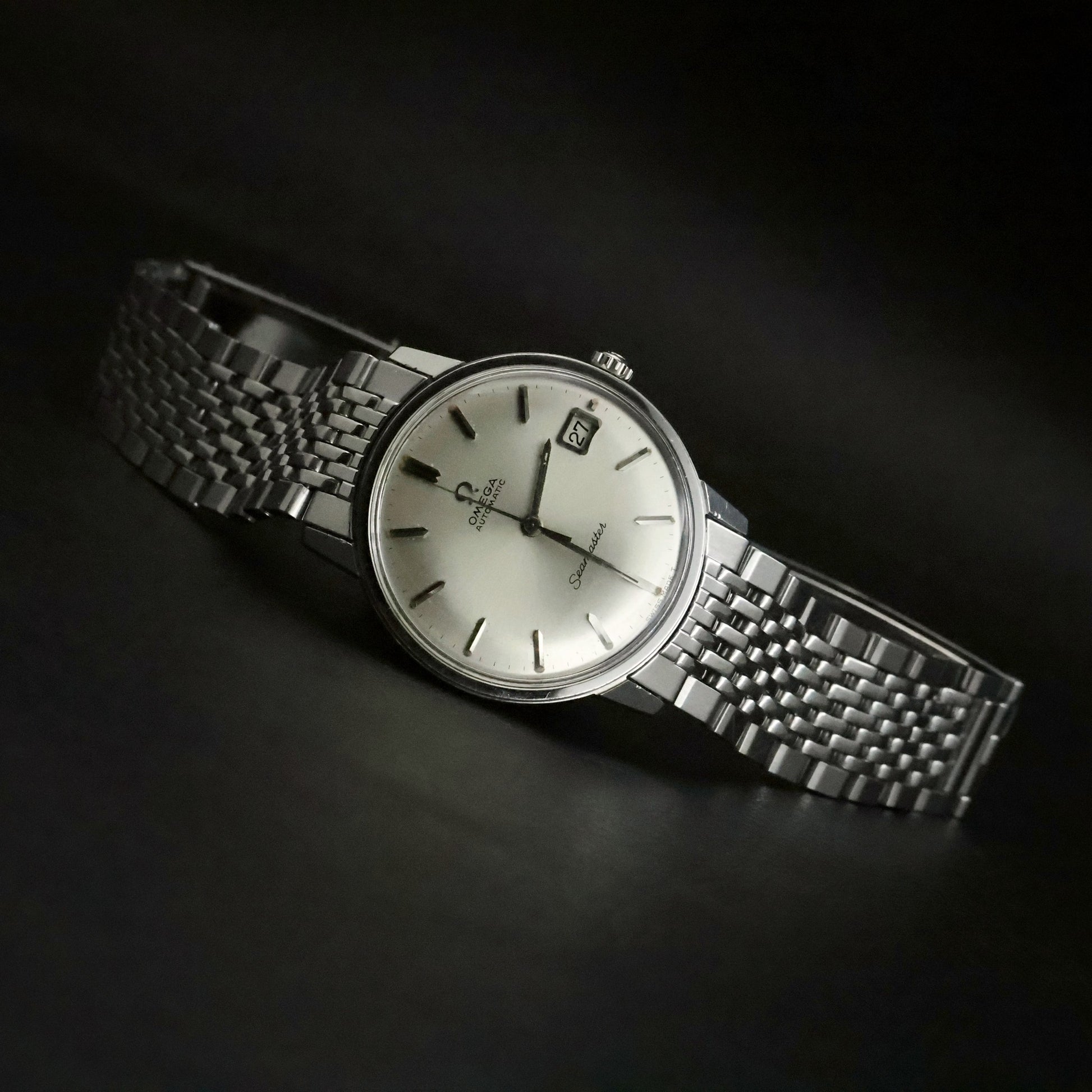 Omega Seamaster Automatic | Silver Dial | Steel | Original Beads of Rice Bracelet, view 1