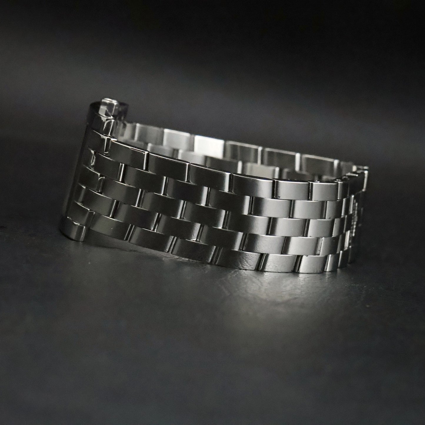 Longines | Silver Dial | Stainless Steel Square Case | Integrated Bracelet, view 16