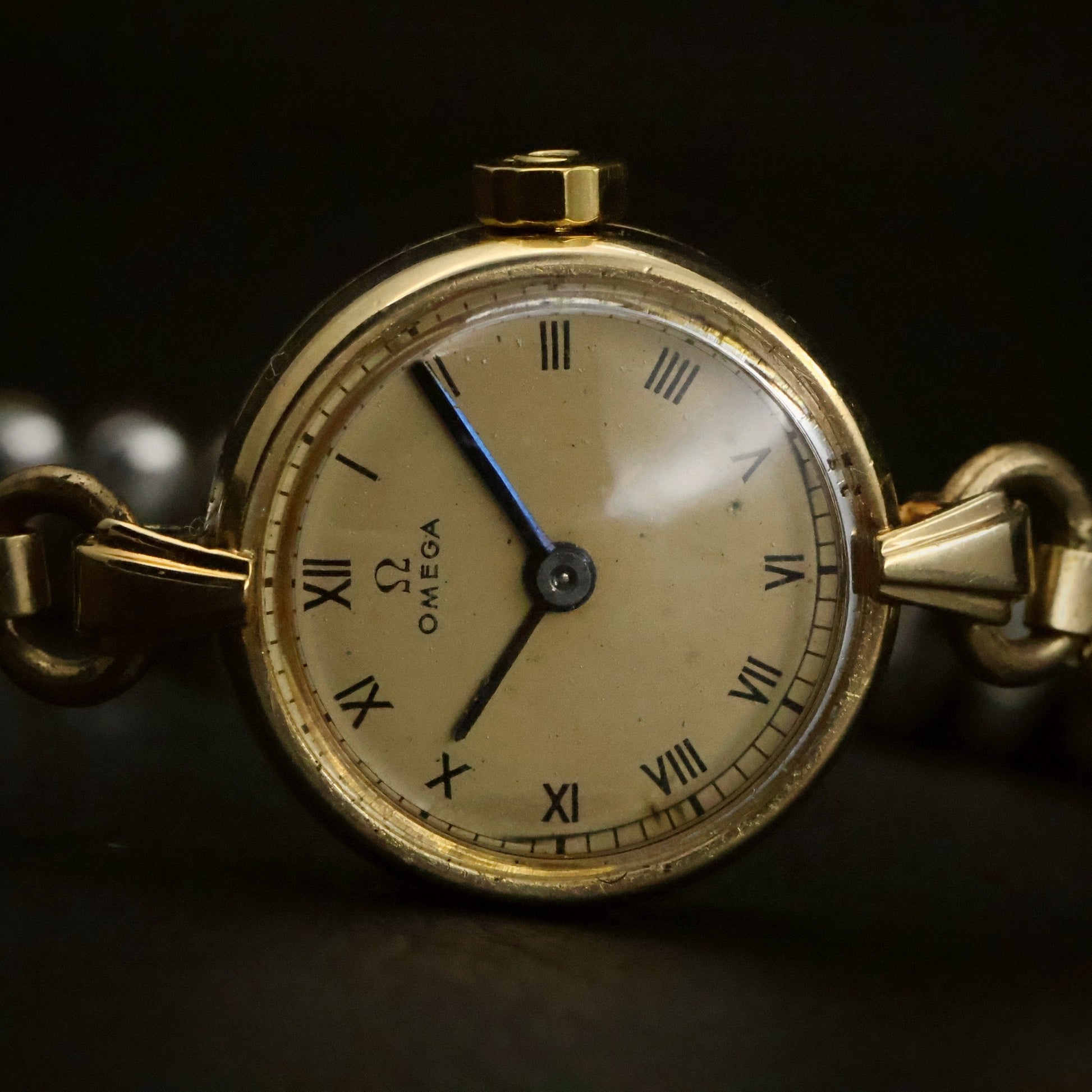 Omega Ladies Cocktail Watch | Solid 14K Gold Case | Roman Dial | Circa 1940, view 5