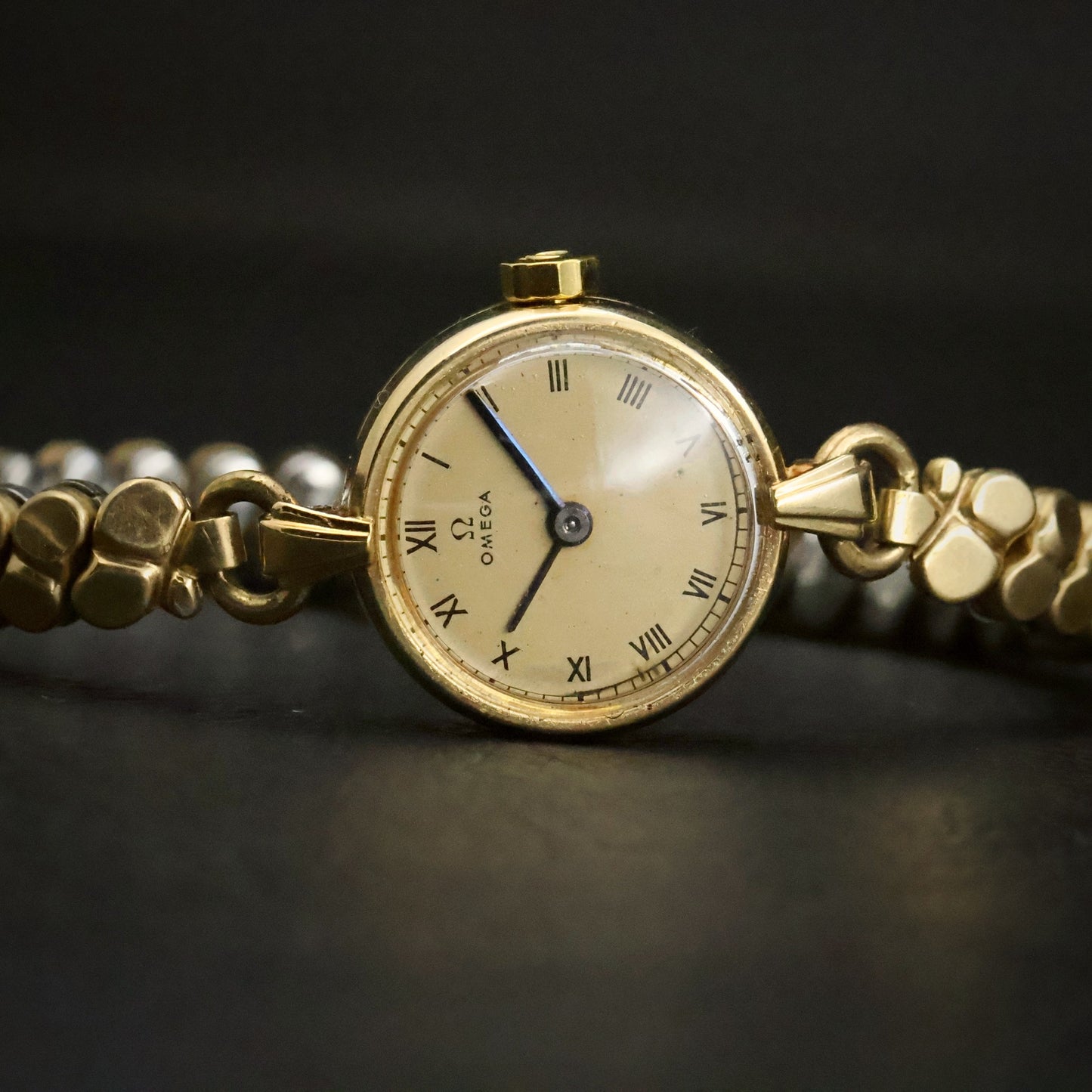 Omega Ladies Cocktail Watch | Solid 14K Gold Case | Roman Dial | Circa 1940, view 3