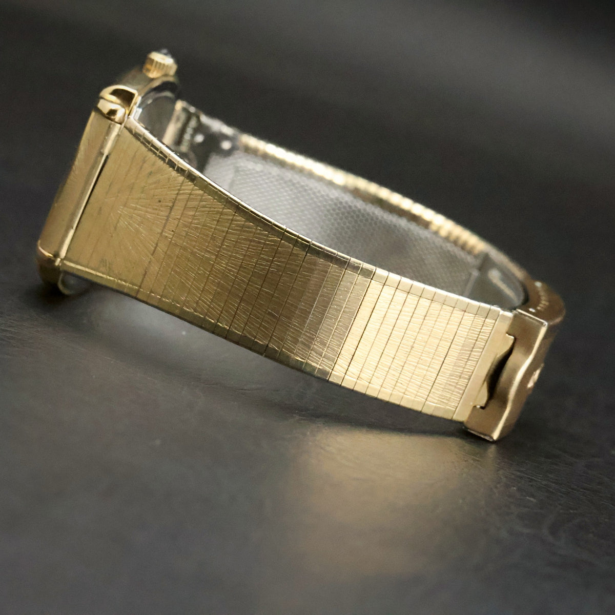 Longines Quartz | Silver Linen Dial | Gold-Tone Cushion | Named 1981 Service Award, view 15