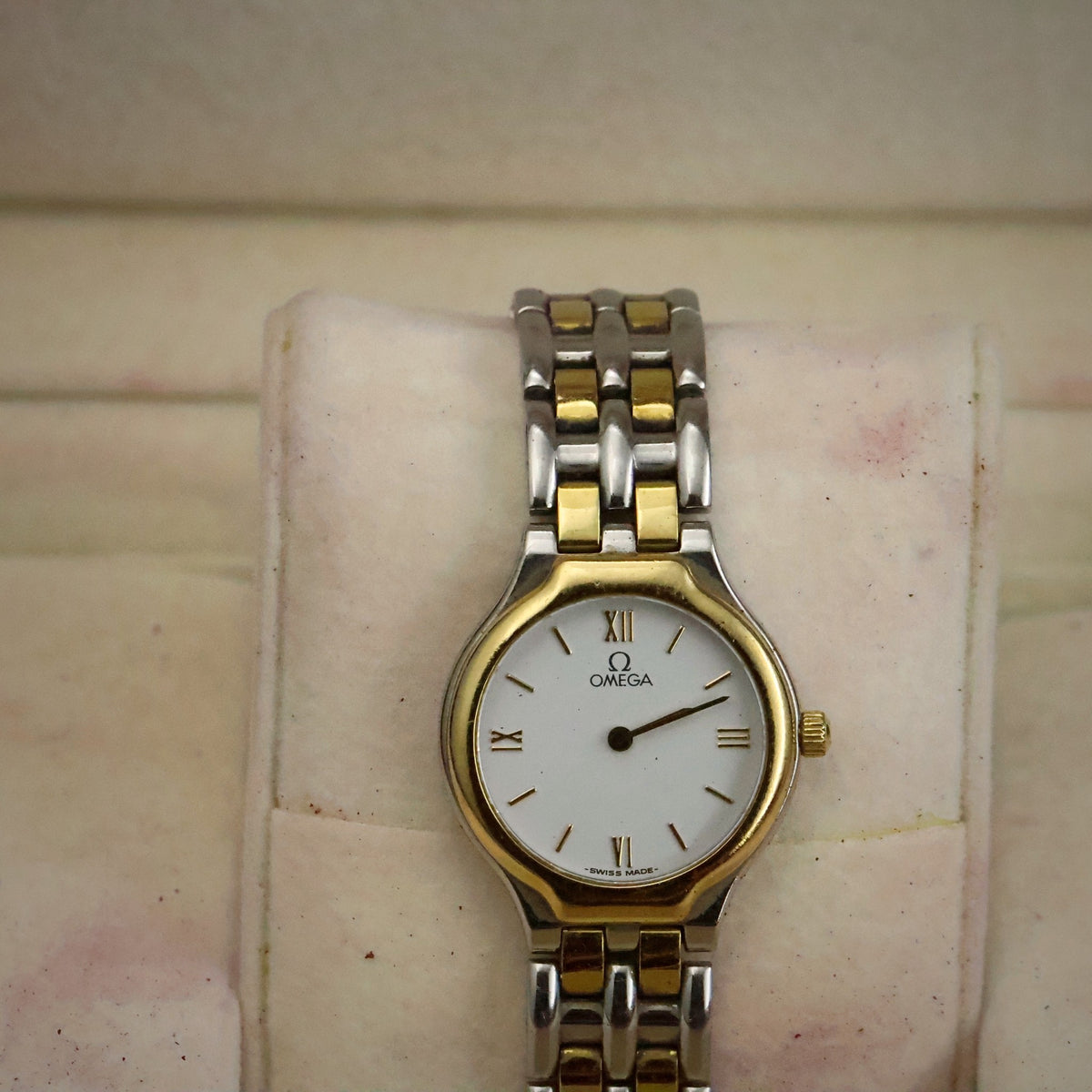 Omega De Ville | Ladies Quartz | Two-Tone | White Roman Dial | Full Set, view 5