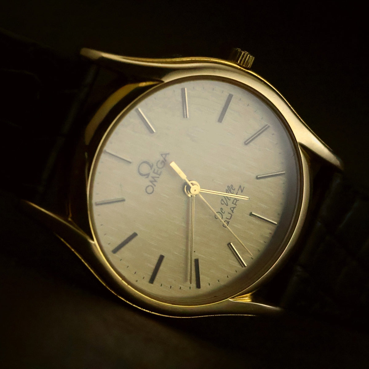 Omega De Ville | Champagne Dial | Gold-Plated | Quartz | Flared Lugs, view 3