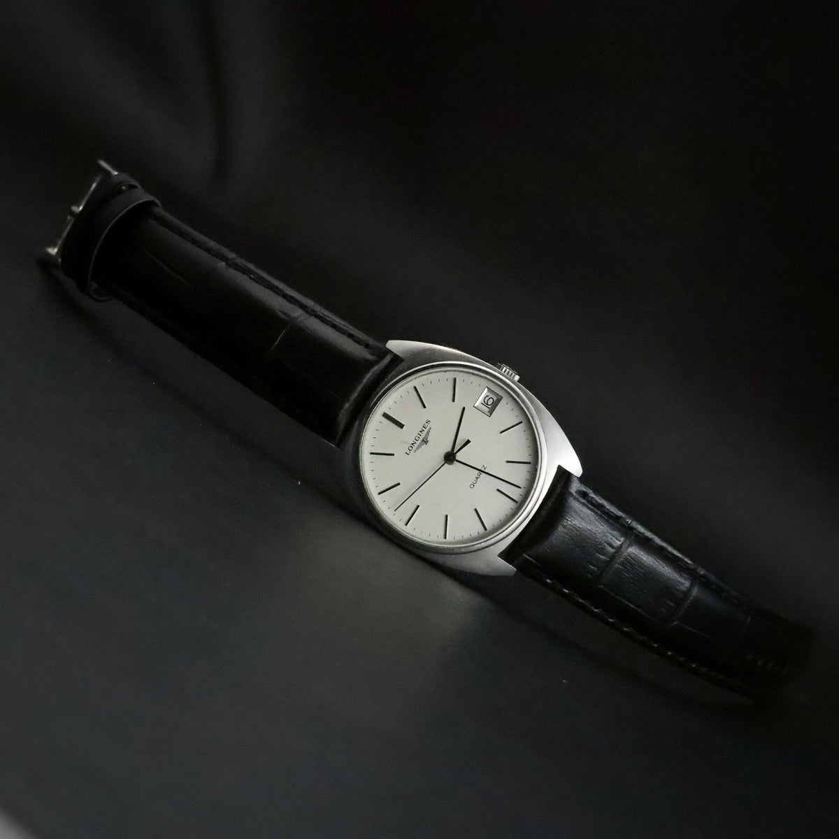 Longines Quartz | Tapisserie Silver Dial | Steel | Calibre L729 | 1980s, view 1