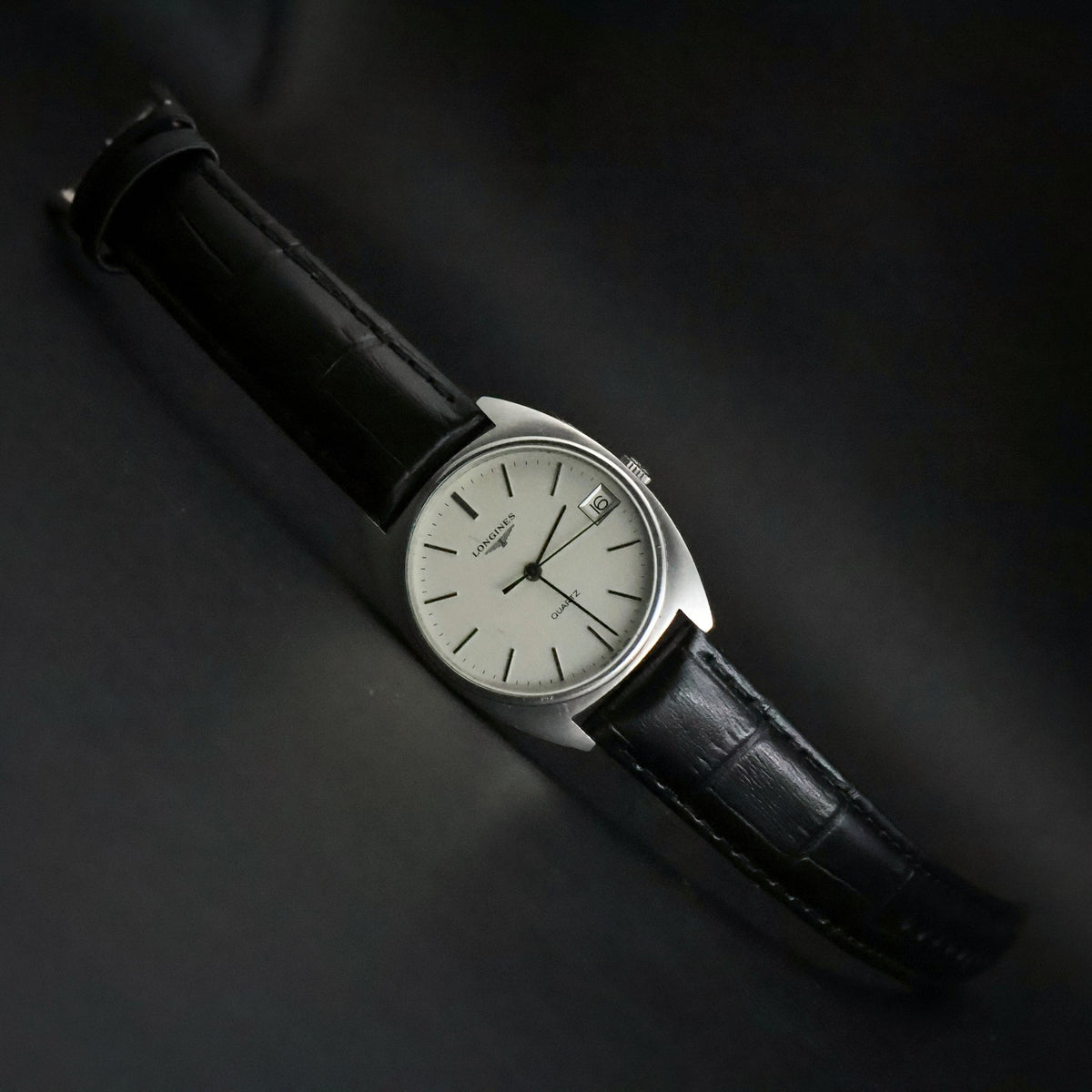 Longines Quartz | Tapisserie Silver Dial | Steel | Calibre L729 | 1980s, view 3