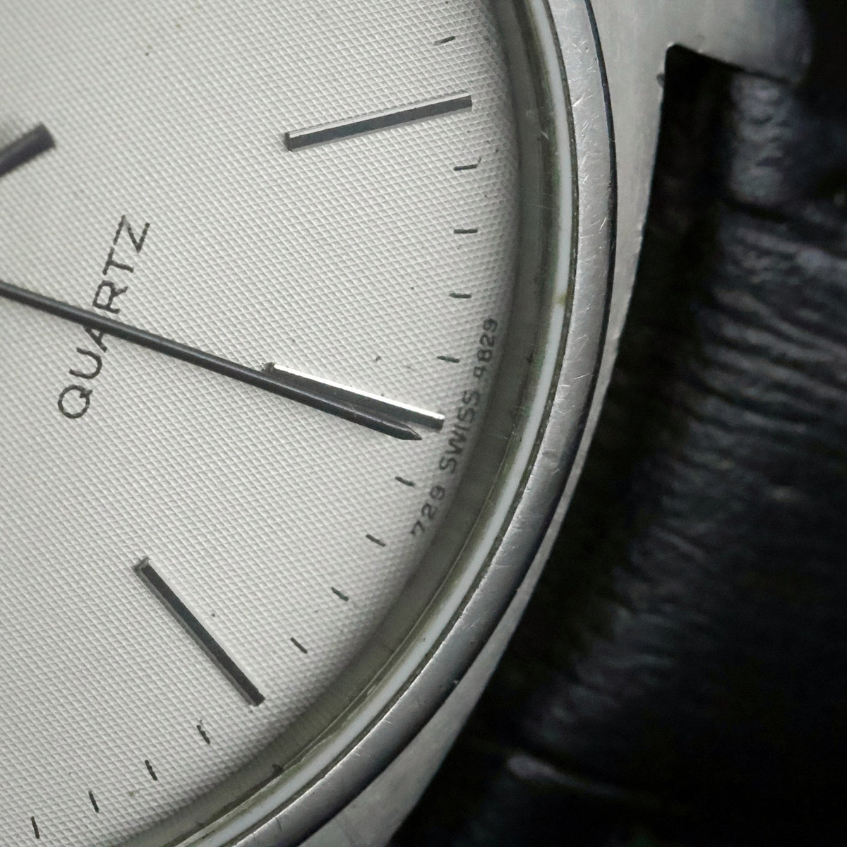 Longines Quartz | Tapisserie Silver Dial | Steel | Calibre L729 | 1980s, view 11