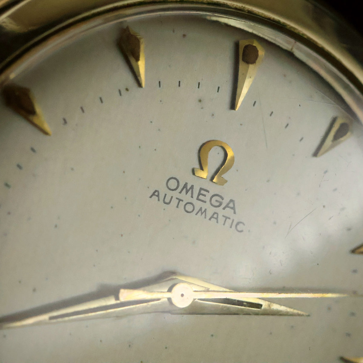 Omega Automatic | Cream Dial | Arrowhead Markers | 14K Gold Filled | 1950s, view 10