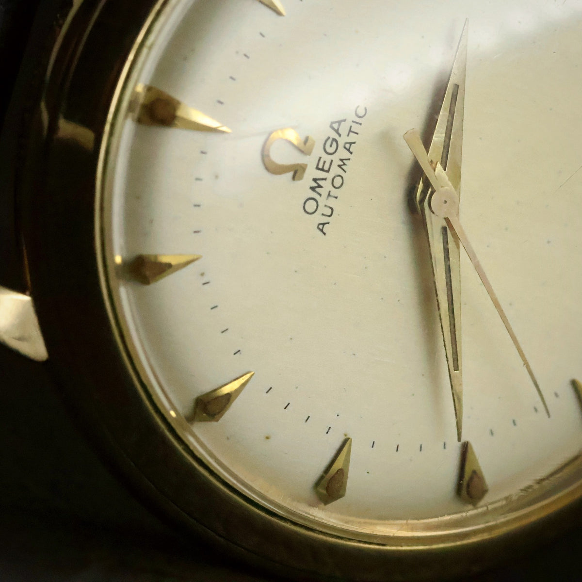 Omega Automatic | Cream Dial | Arrowhead Markers | 14K Gold Filled | 1950s, view 15