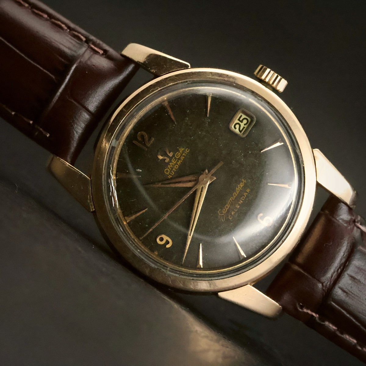 Omega Seamaster Calendar | Black Dial | Rose Gold-Tone | Automatic Date | 1950s, view 3