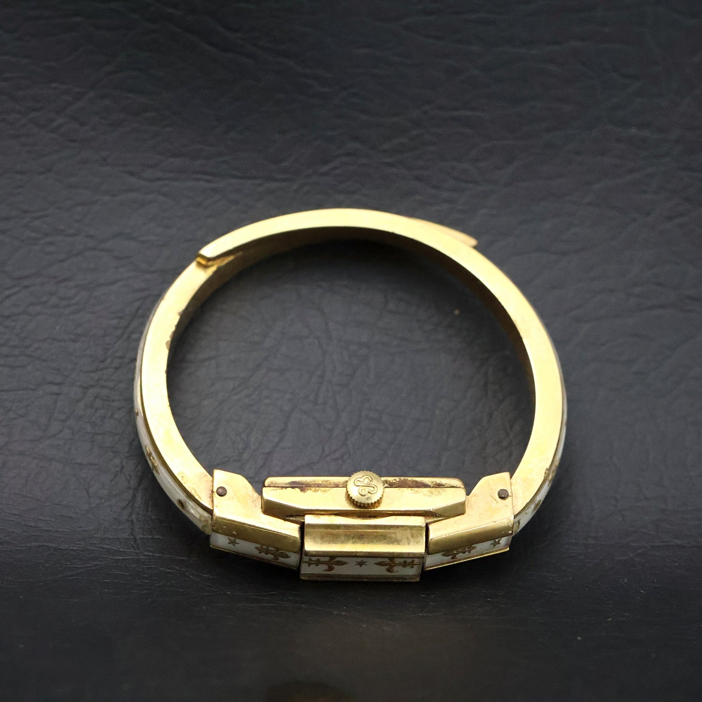 Ernest Borel White Enamel Fleur-de-Lis Bangle