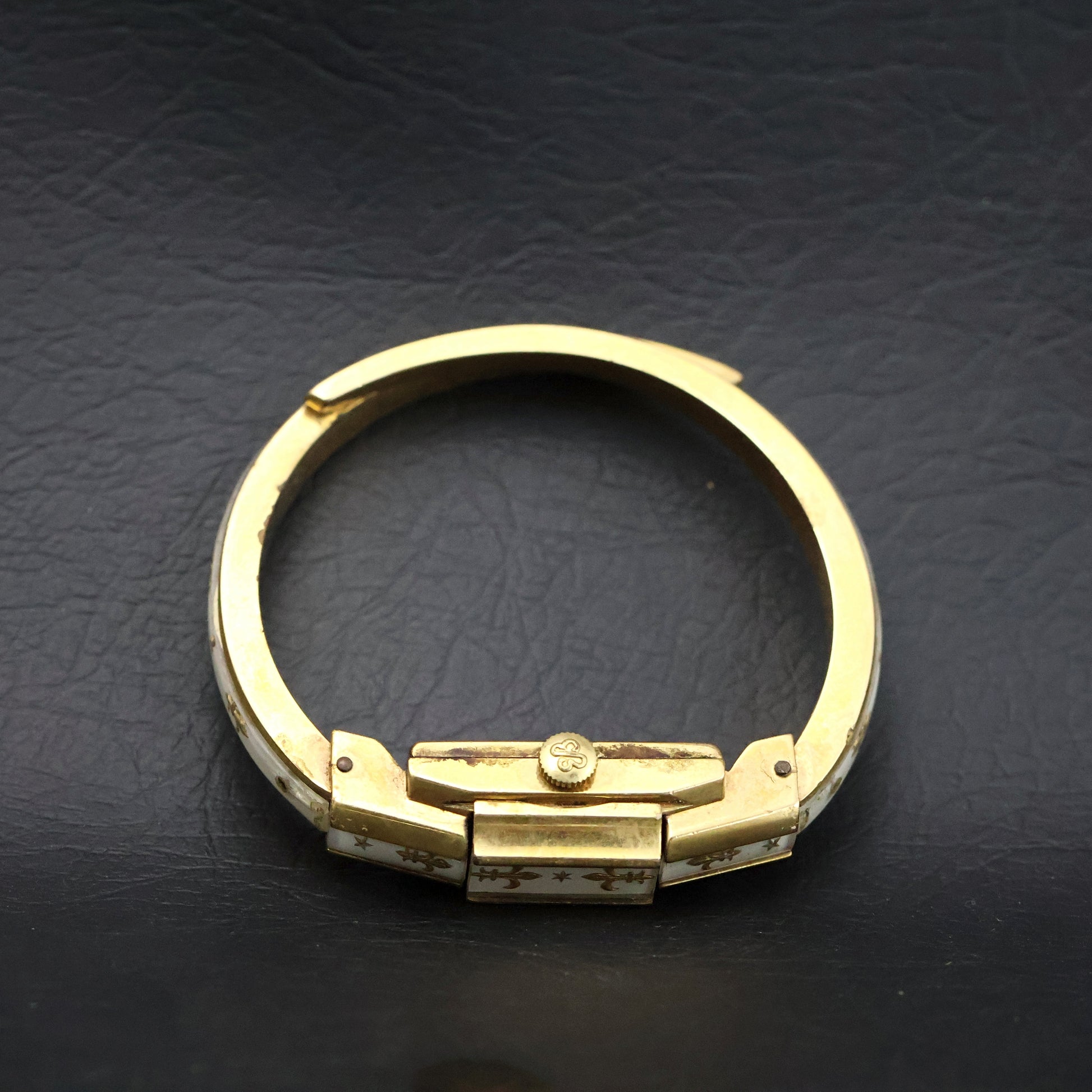 Ernest Borel White Enamel Fleur-de-Lis Bangle