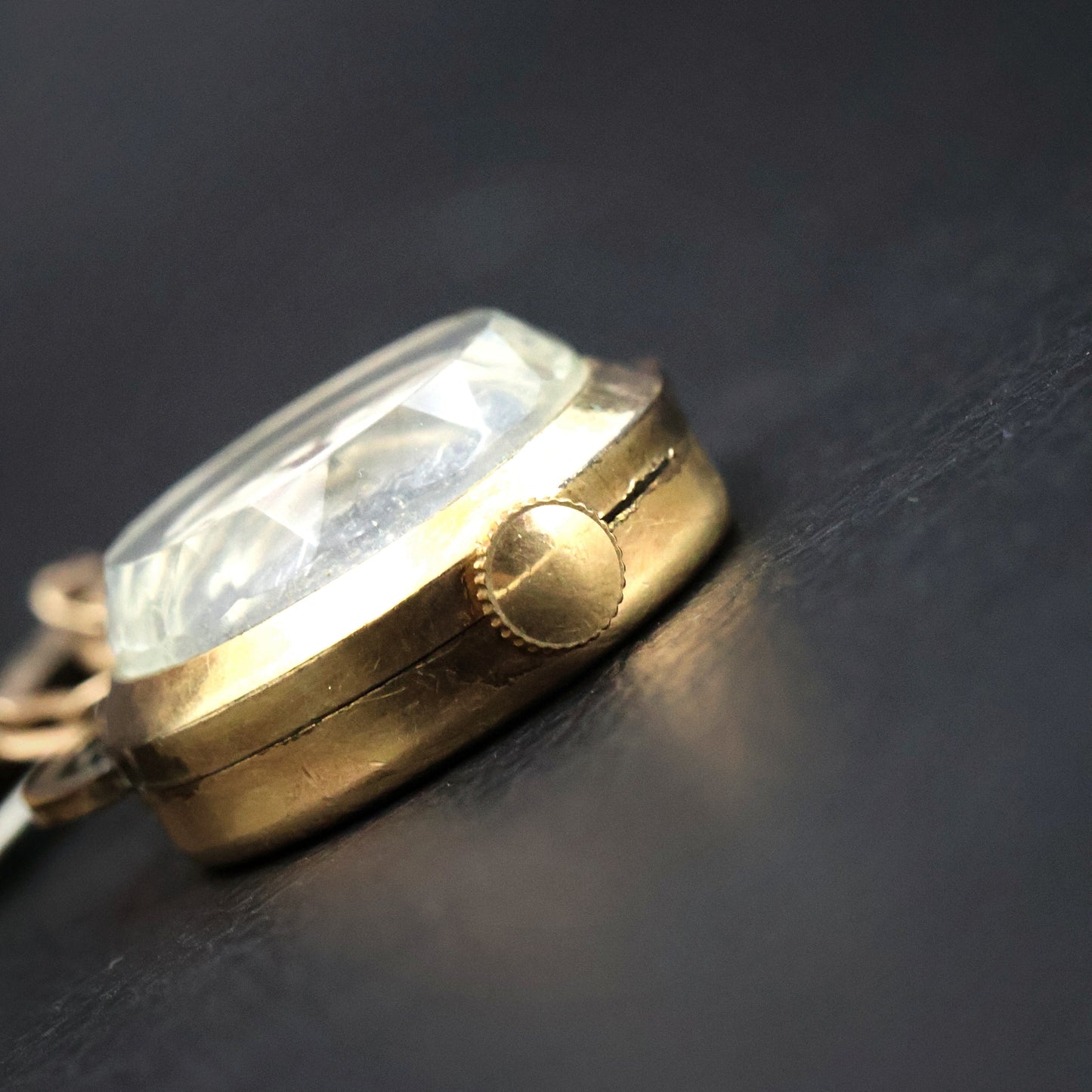 Lonville Globe Pendant Brooch Watch