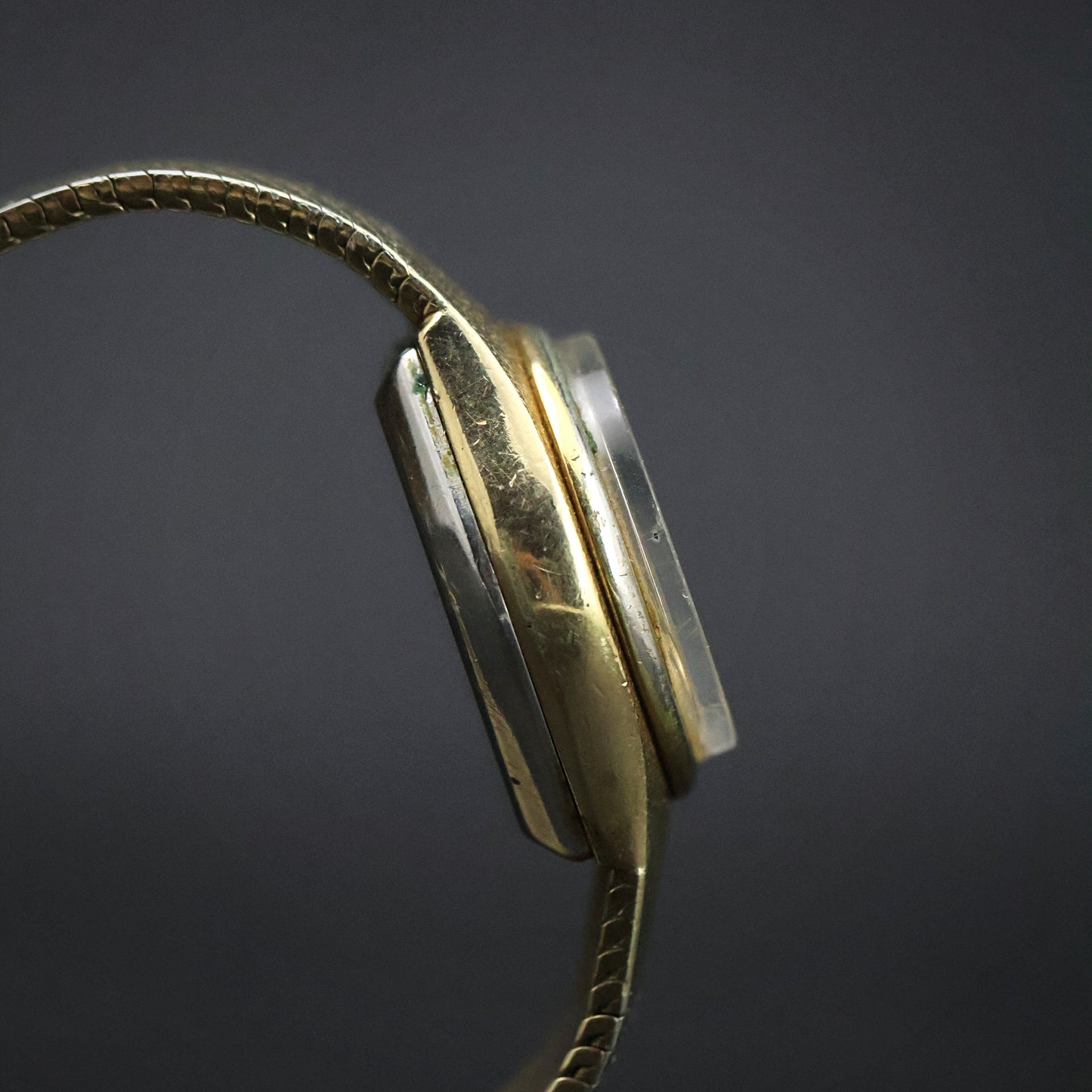 Seiko Quartz Gold Honeycomb Bangle
