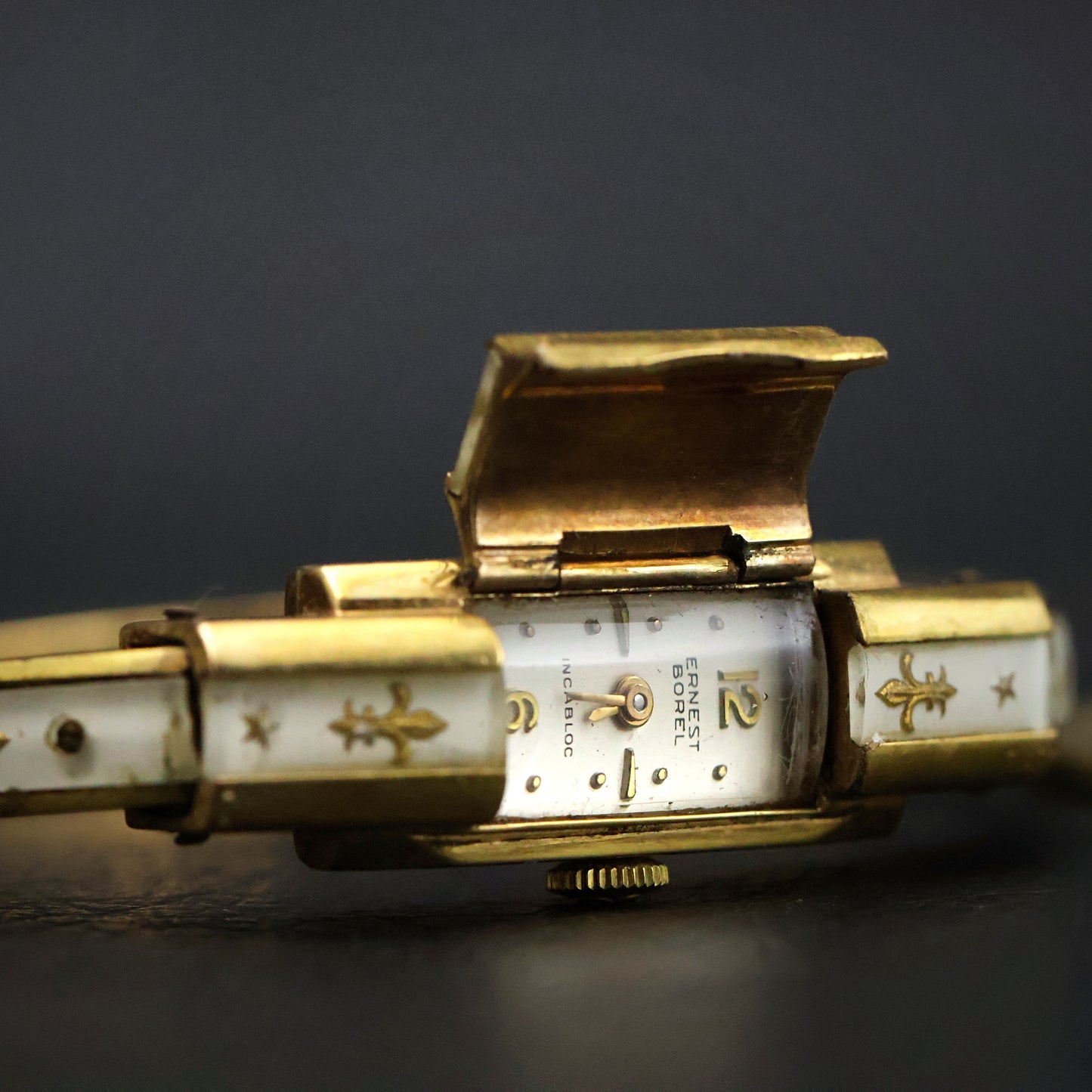 Ernest Borel White Enamel Fleur-de-Lis Bangle
