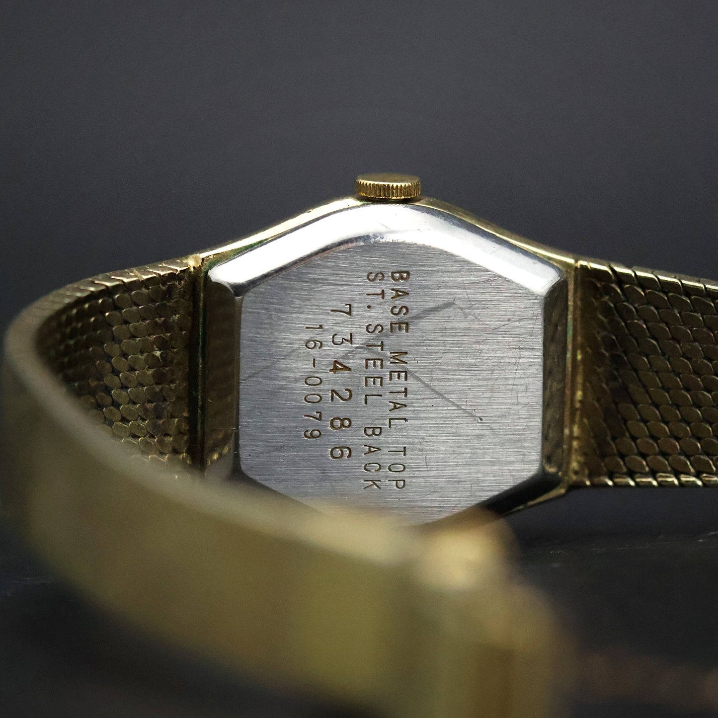 Seiko Quartz Gold Honeycomb Bangle