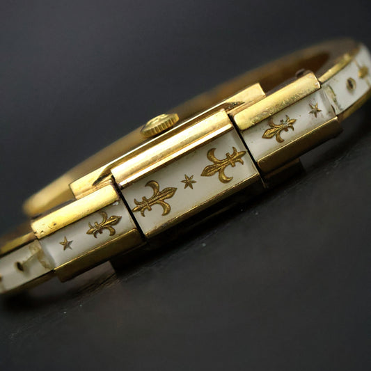 Ernest Borel White Enamel Fleur-de-Lis Bangle