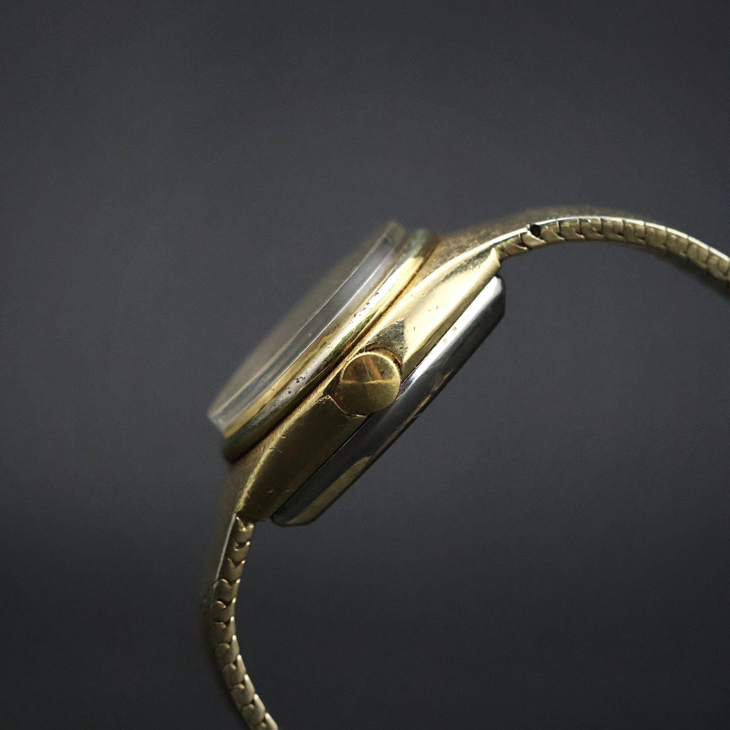 Seiko Quartz Gold Honeycomb Bangle
