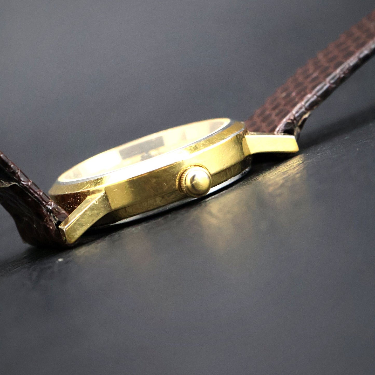 Wittnauer Seahorse Embossed Dial Watch